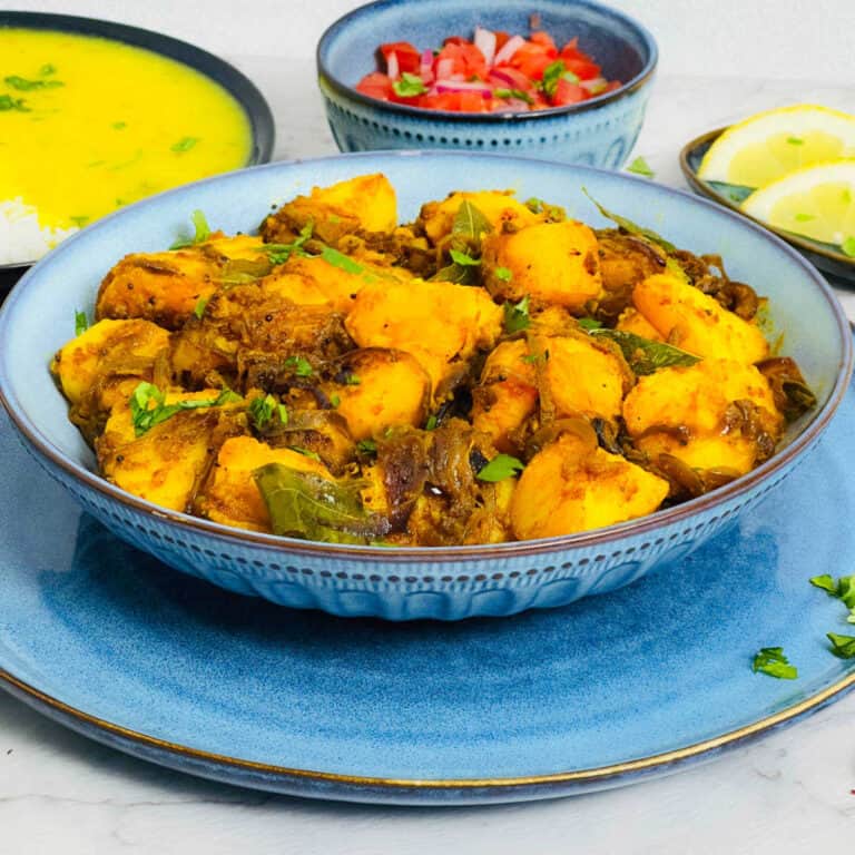 Bombay Potatoes / Bombay Aloo - Easy Indian Cookbook