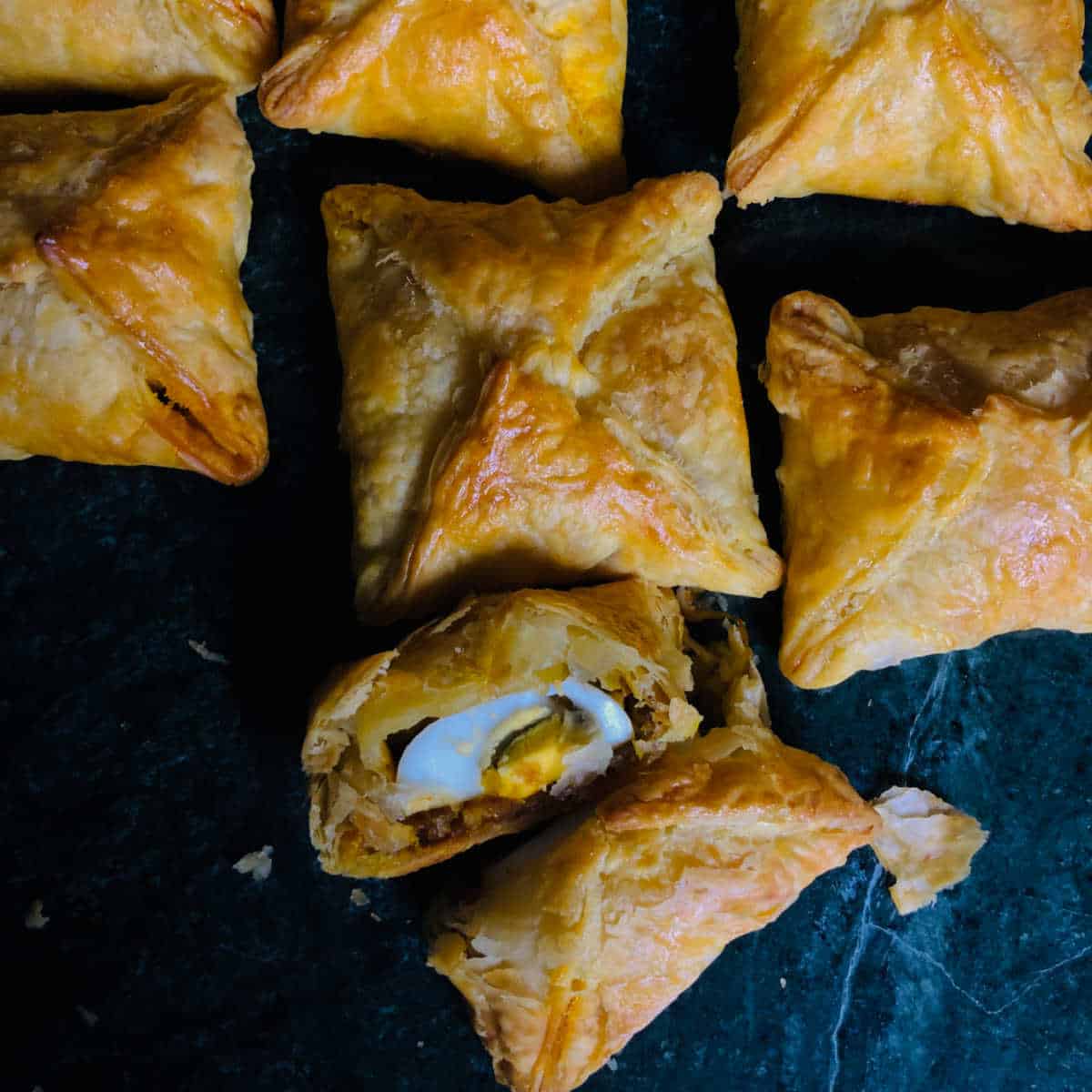 crispy egg puffs with pastry sheets.