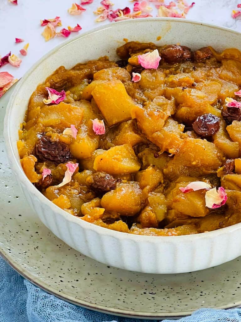 Easy Apple Chutney Recipe - Easy Indian Cookbook
