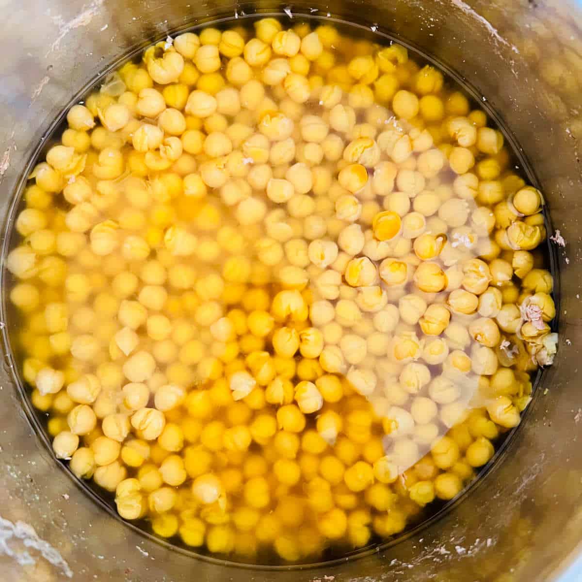 Boiled chickpeas in the Instant Pot.